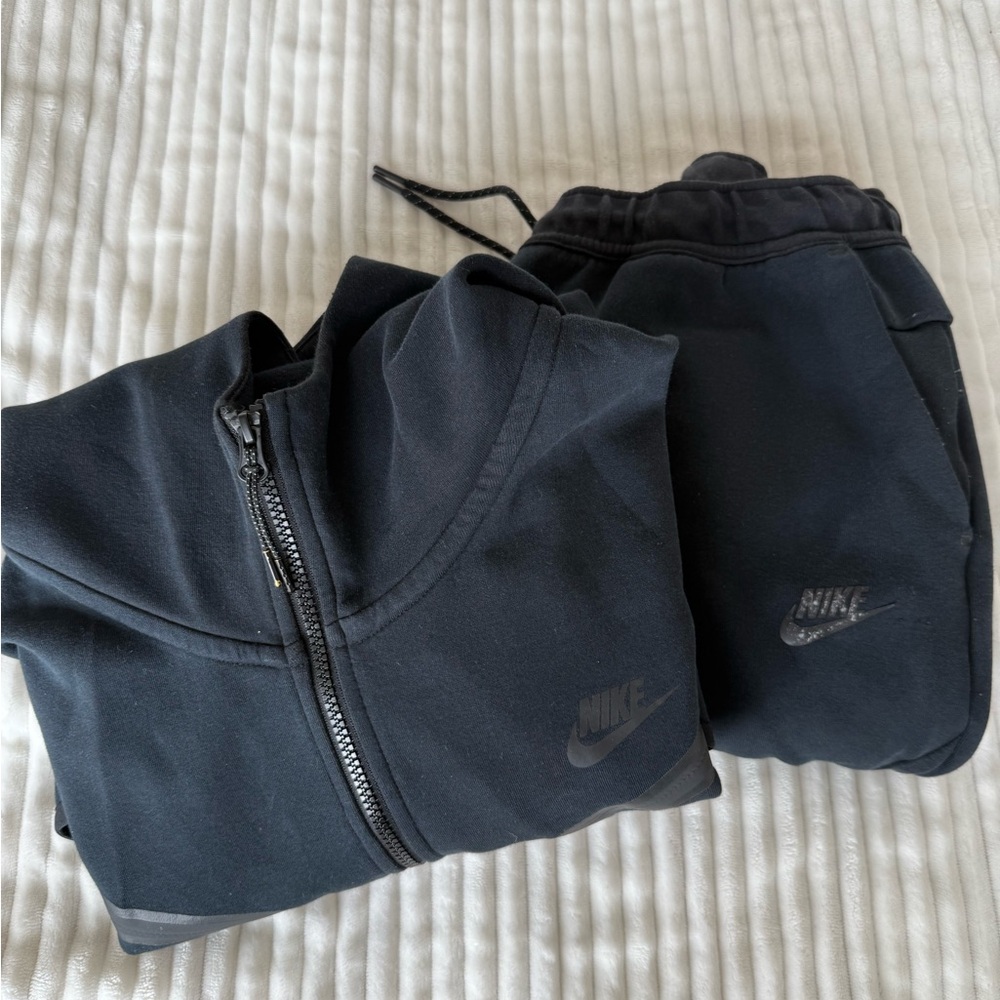Nike Men’s Tech Fleece XL Black